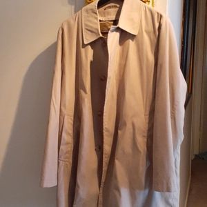 Nautica men's trenchcoat.